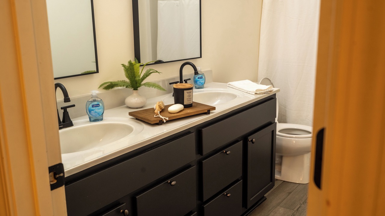 Photo of Bathroom in Grandview