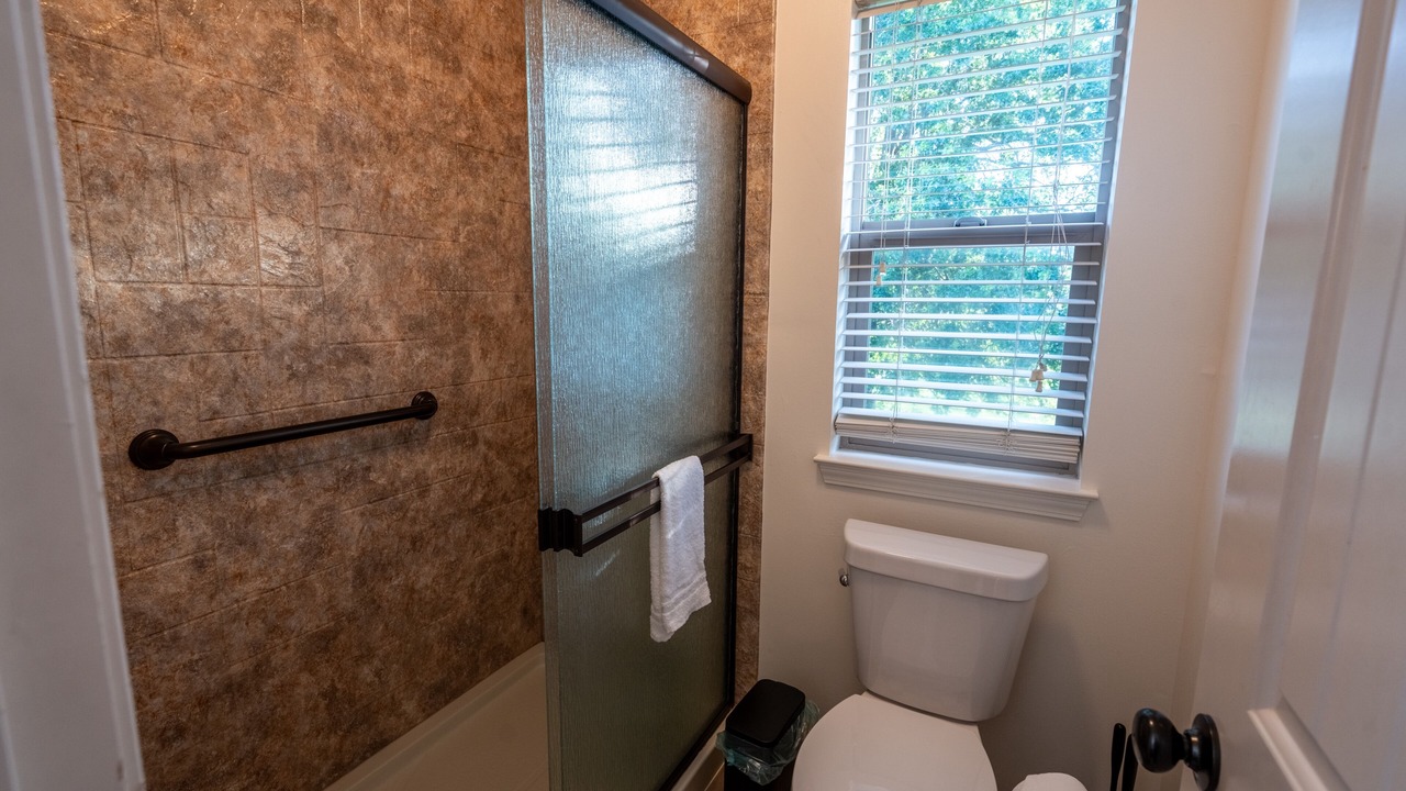Photo of Bathroom in Grandview