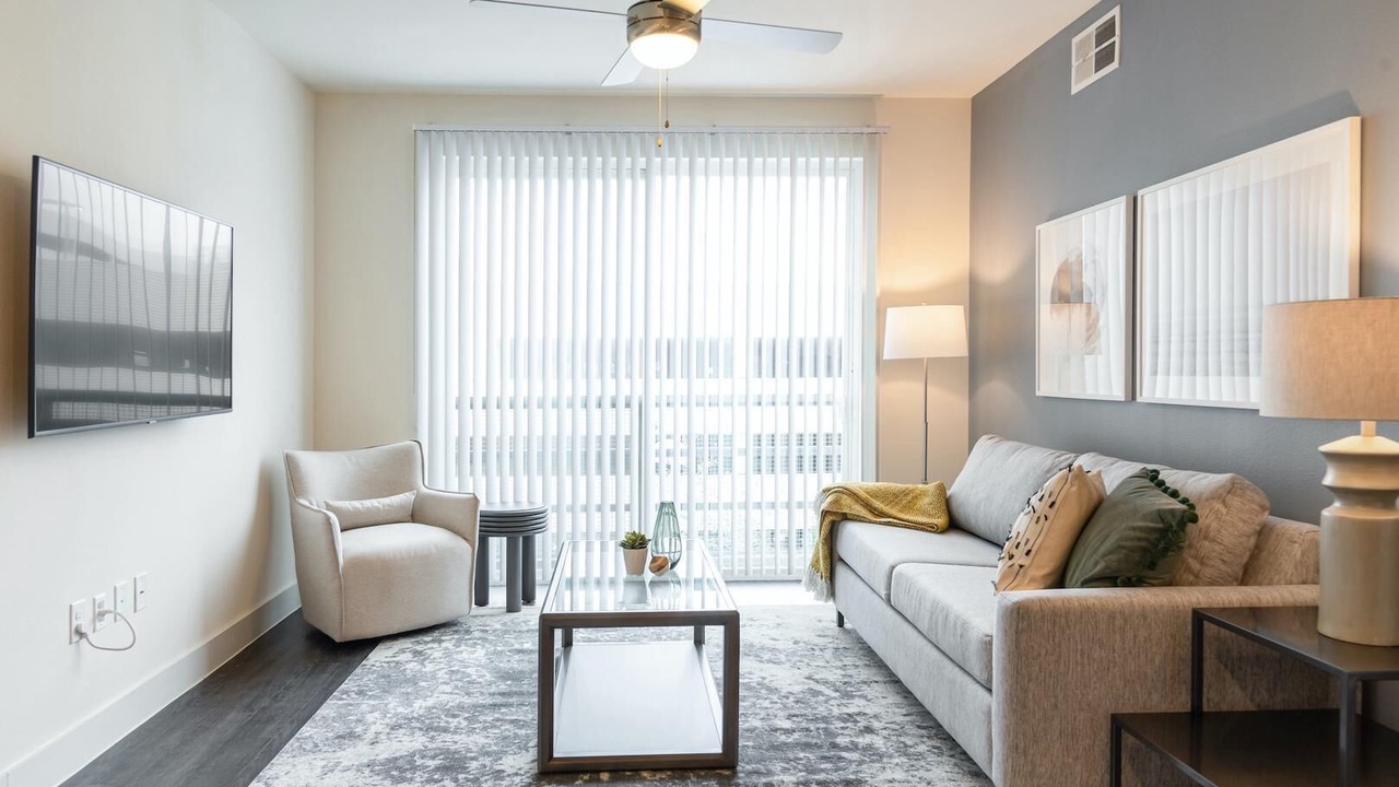 Photo of Livingroom in Las Colinas