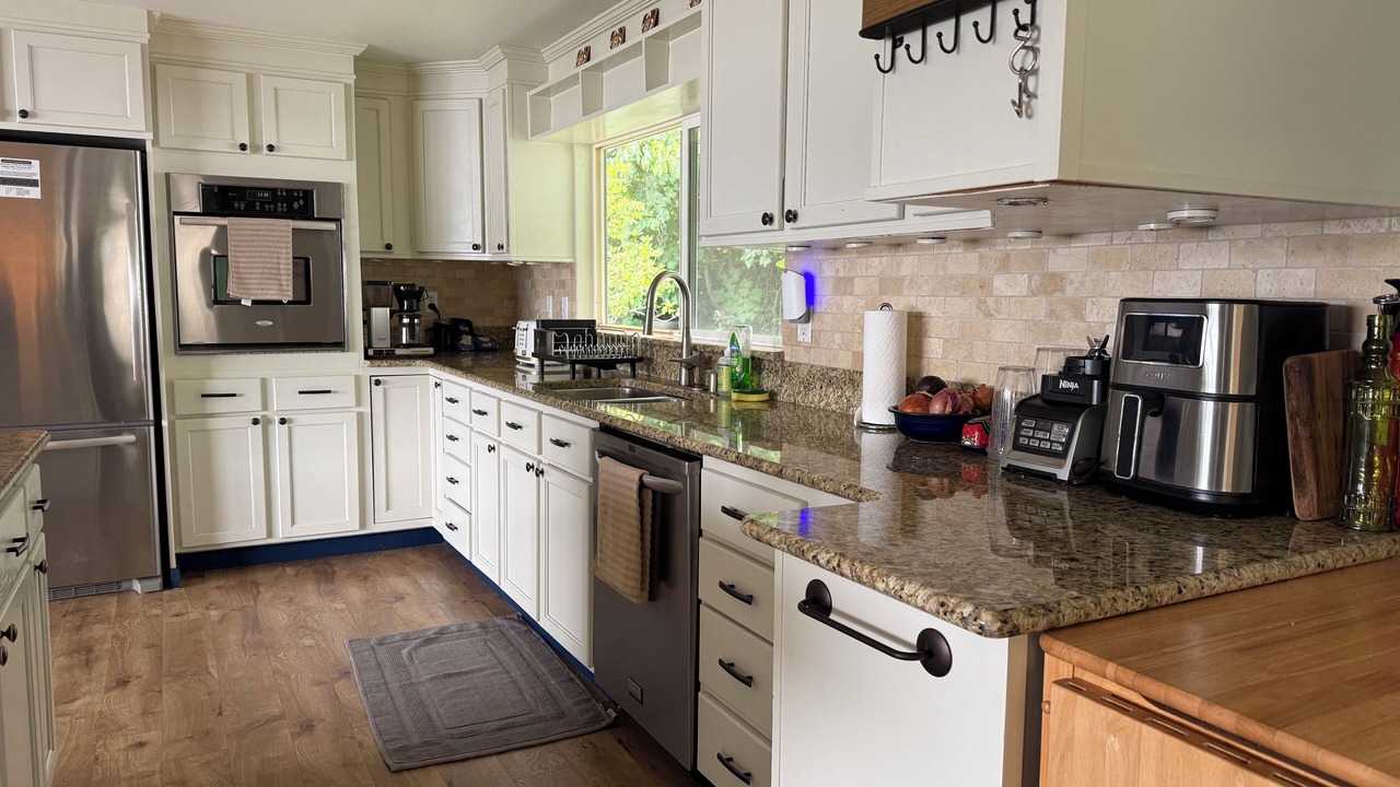Photo of Kitchen in Olalla