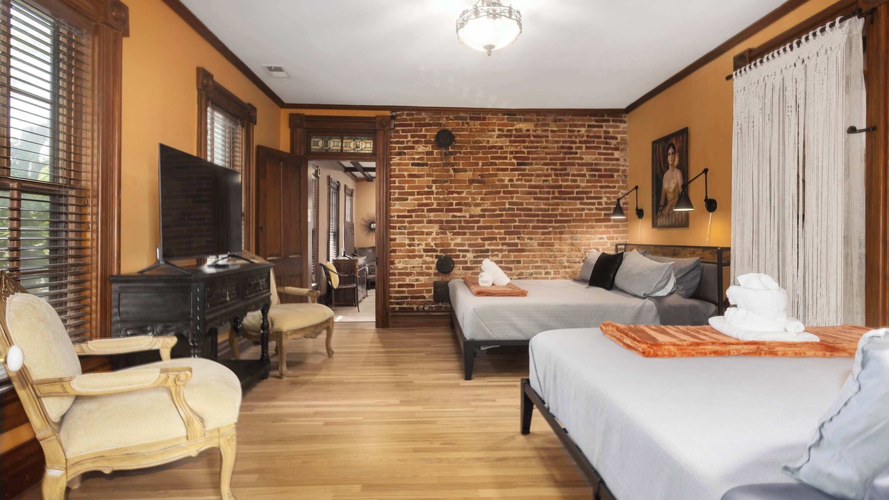 Photo of Bedroom in Parkville