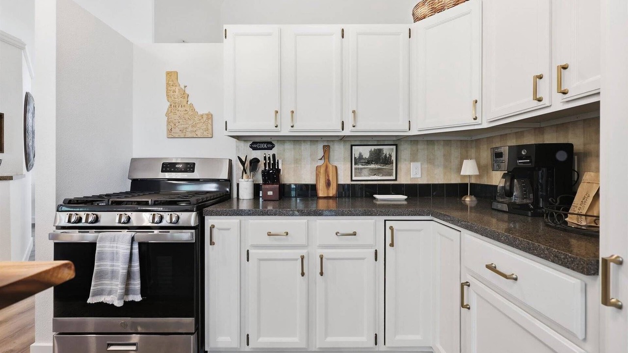 Photo of Kitchen in Garden City
