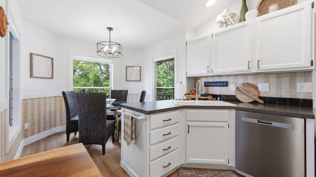 Photo of Kitchen in Garden City