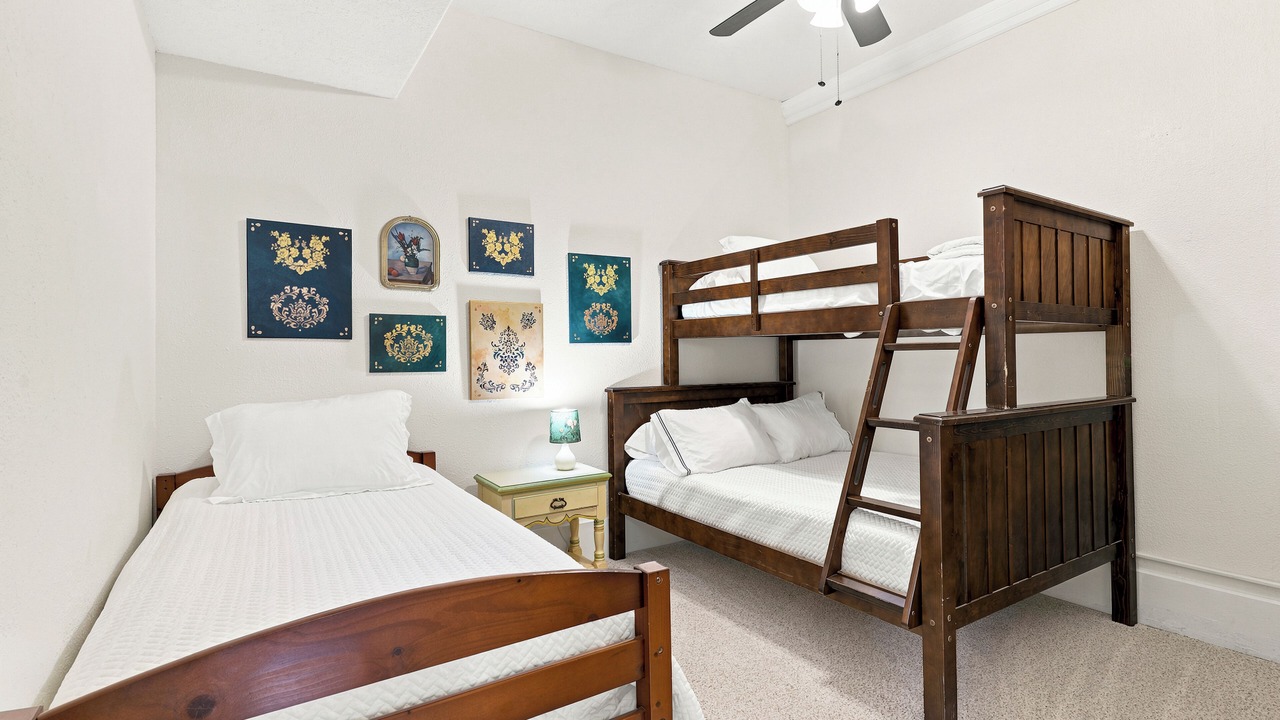 Photo of Bedroom in Chapman