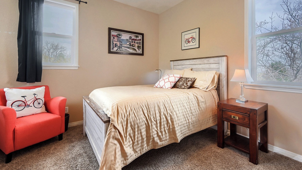 Photo of Bedroom in Devil's Thumb - Rolling Hill