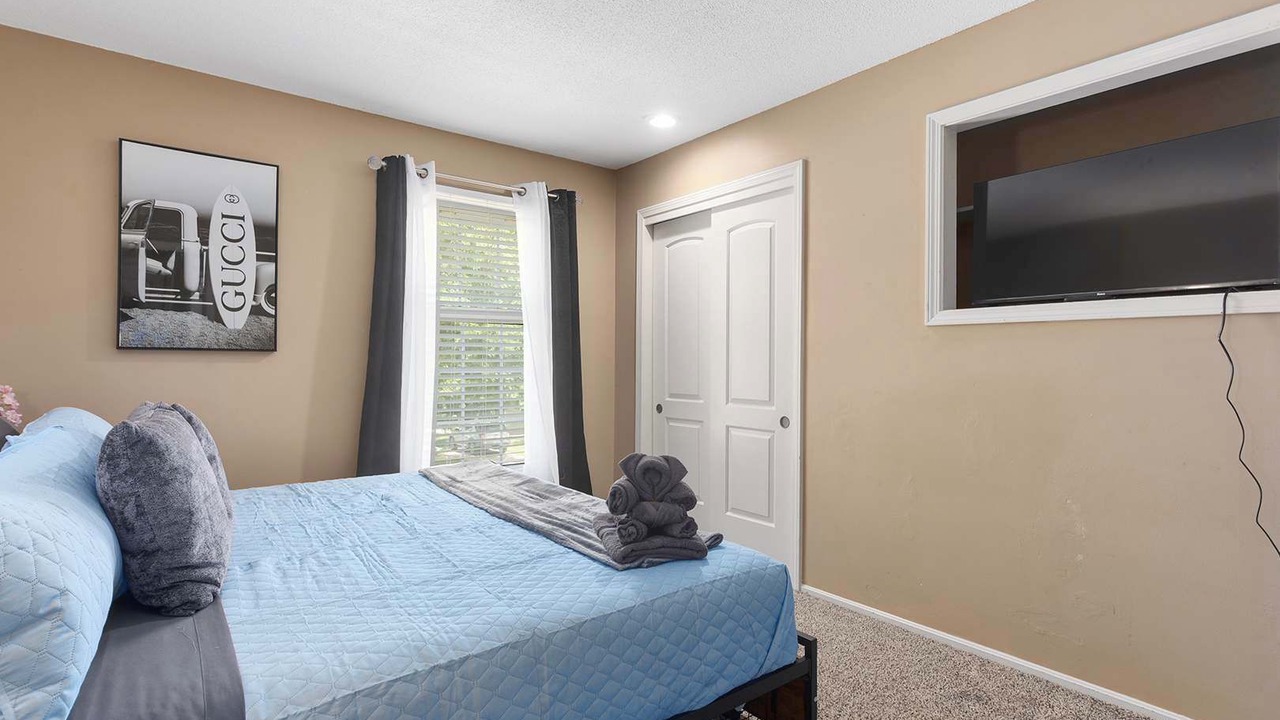 Photo of Bedroom in Lenexa