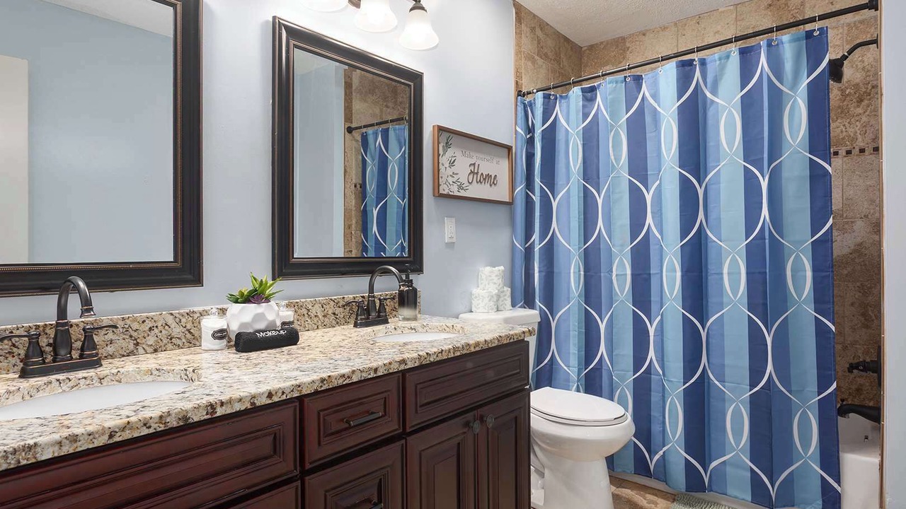 Photo of Bathroom in Lenexa