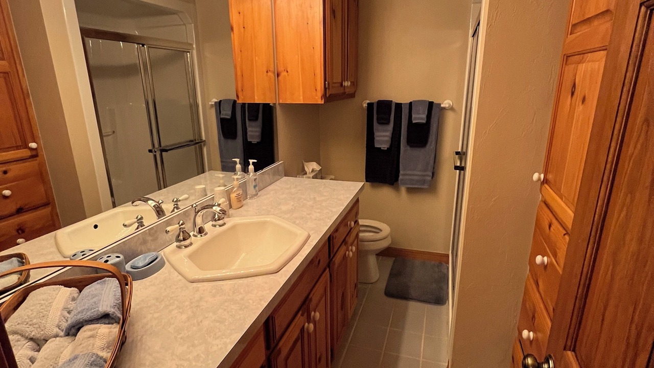 Photo of Bathroom in Porum
