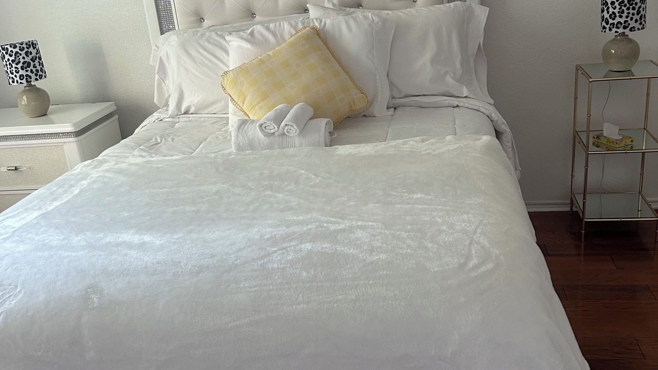 Photo of Bedroom in Lincoln Park