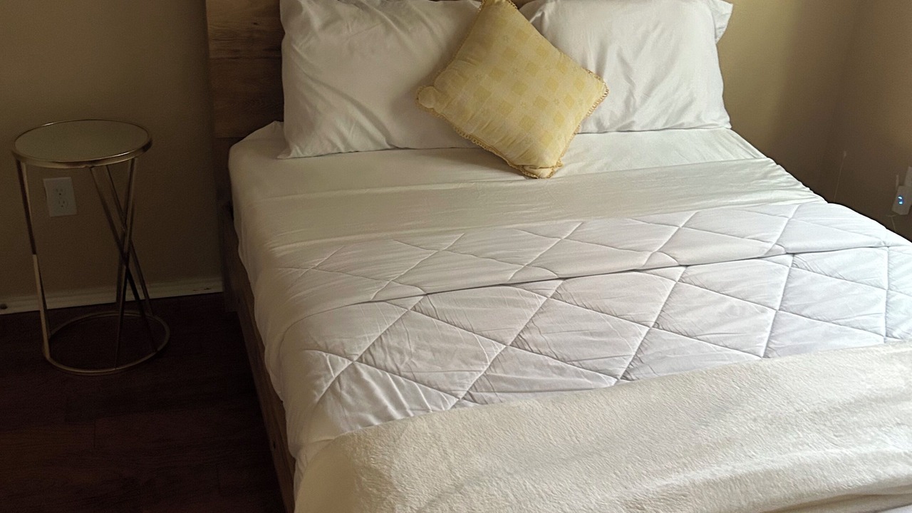 Photo of Bedroom in Lincoln Park