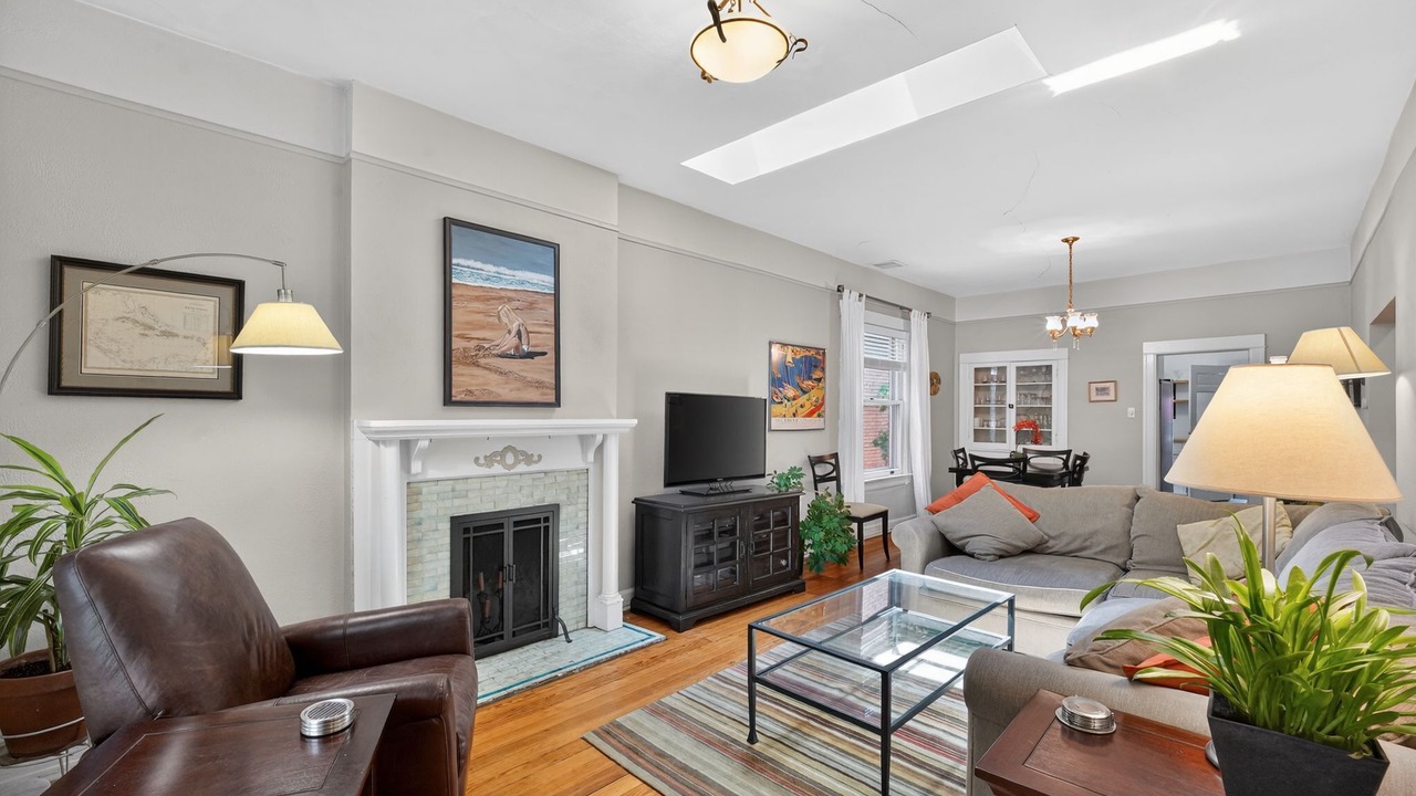 Photo of Livingroom in Washington Park West