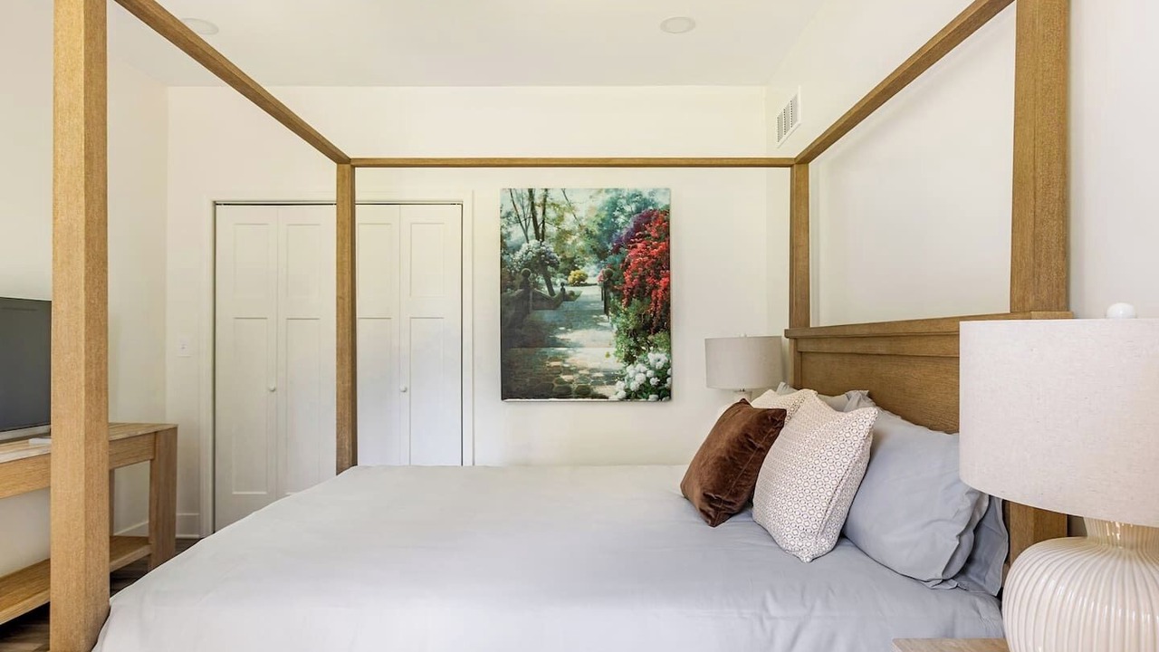 Photo of Bedroom in Liberty