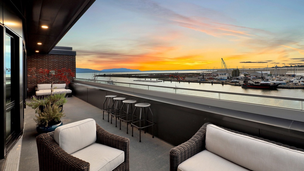 Photo of Patio Balcony in Central Business District