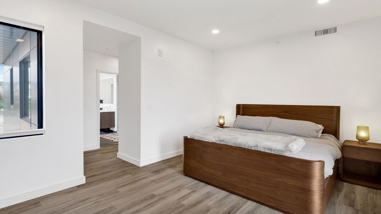Photo of Bedroom in Central Business District