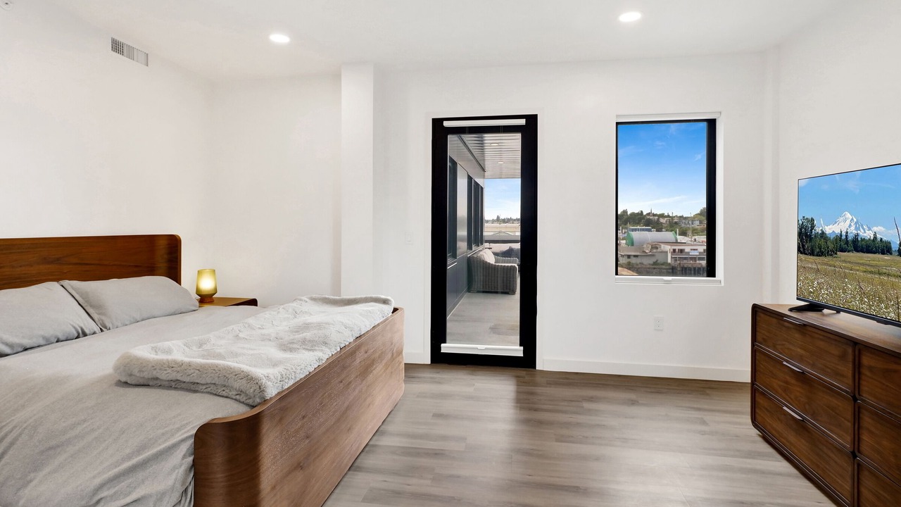 Photo of Bedroom in Central Business District
