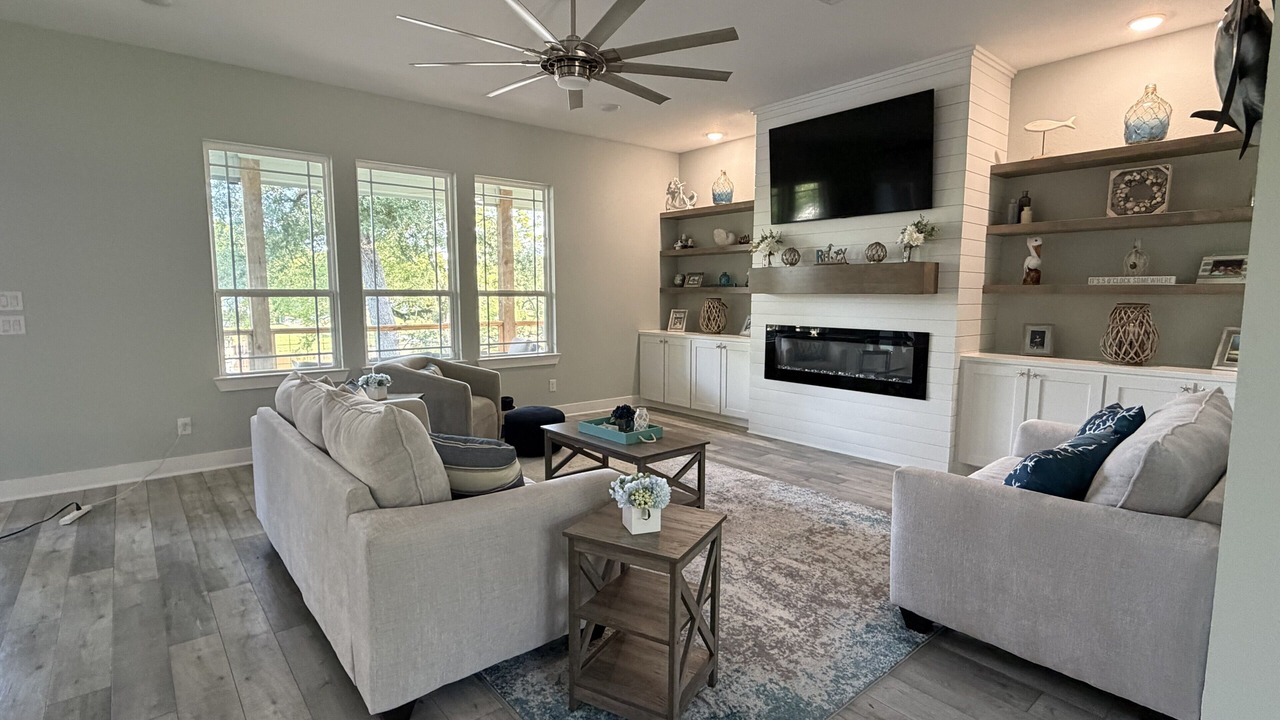 Photo of Livingroom in Cedar Lane