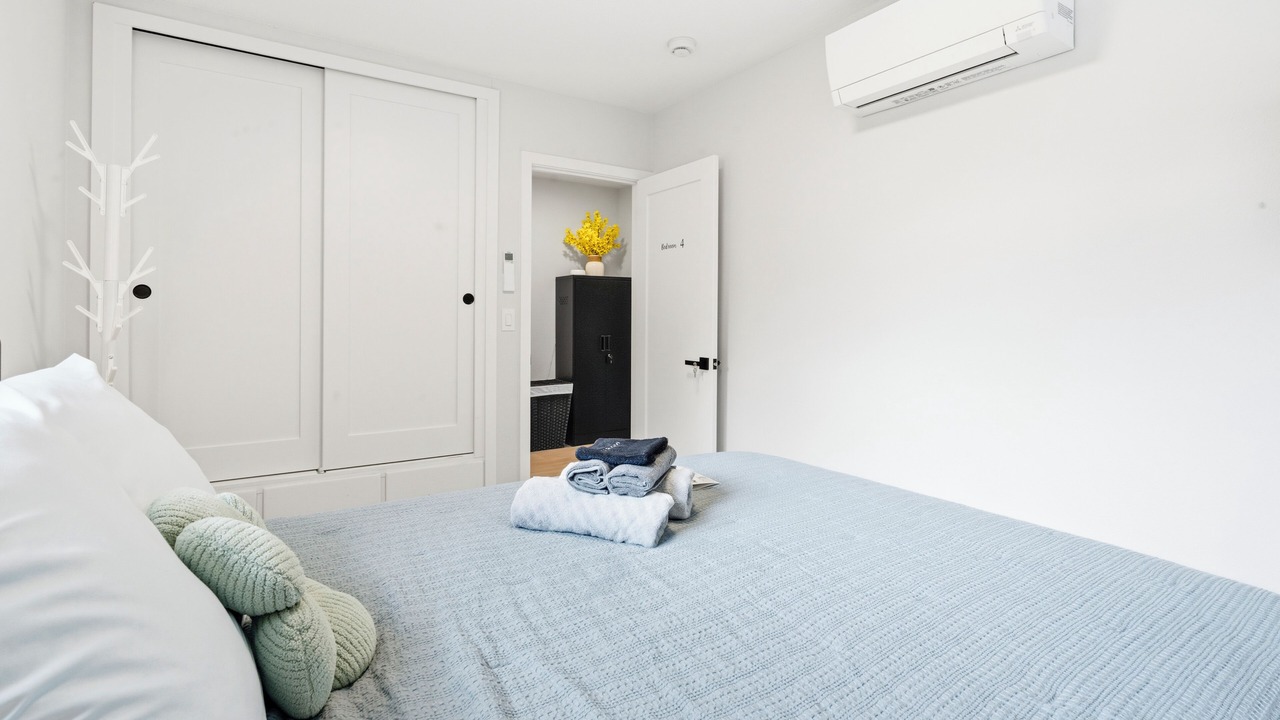 Photo of Bedroom in Tukwila