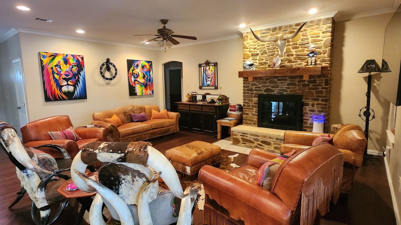 Photo of Livingroom in Burleson