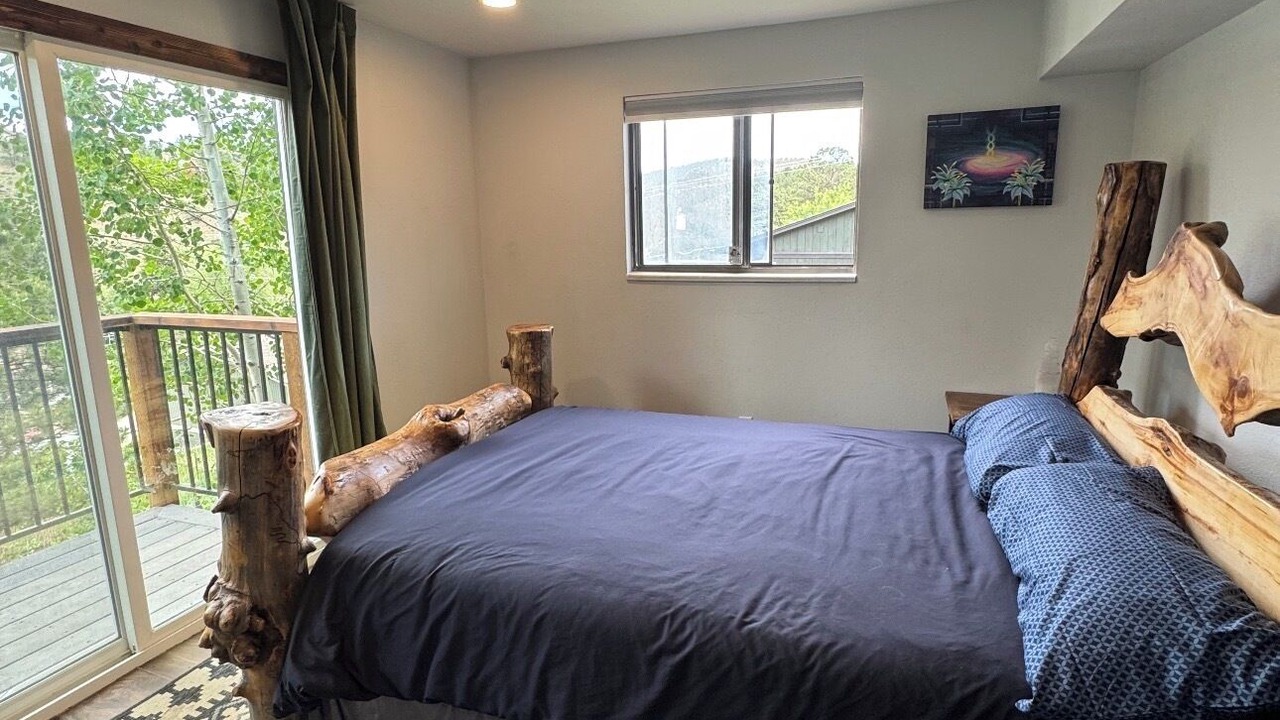 Photo of Bedroom in Kerr Gulch