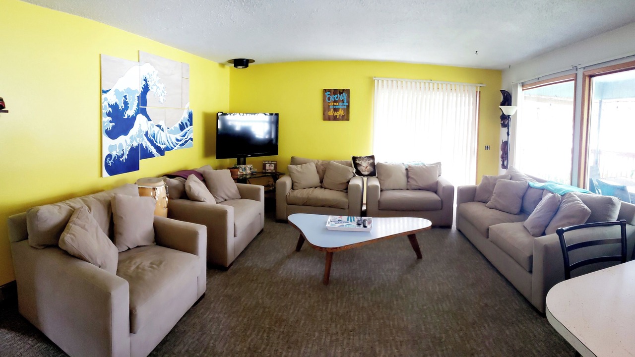 Photo of Livingroom in Oroville