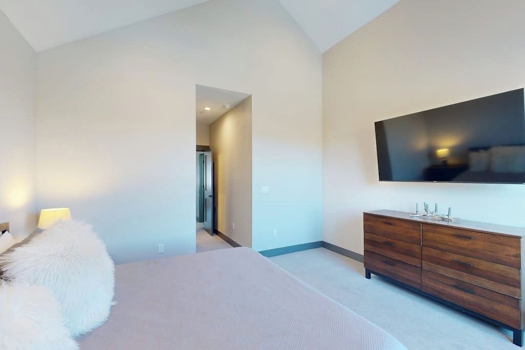 Photo of Bedroom in Grand Elk Ranch