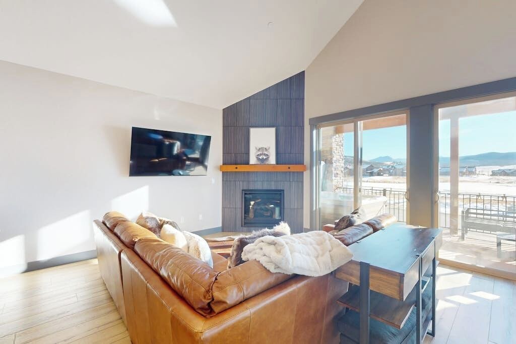 Photo of Livingroom in Grand Elk Ranch