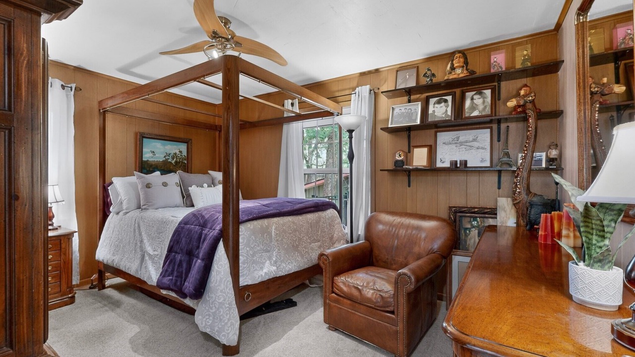 Photo of Bedroom in Hickory Creek