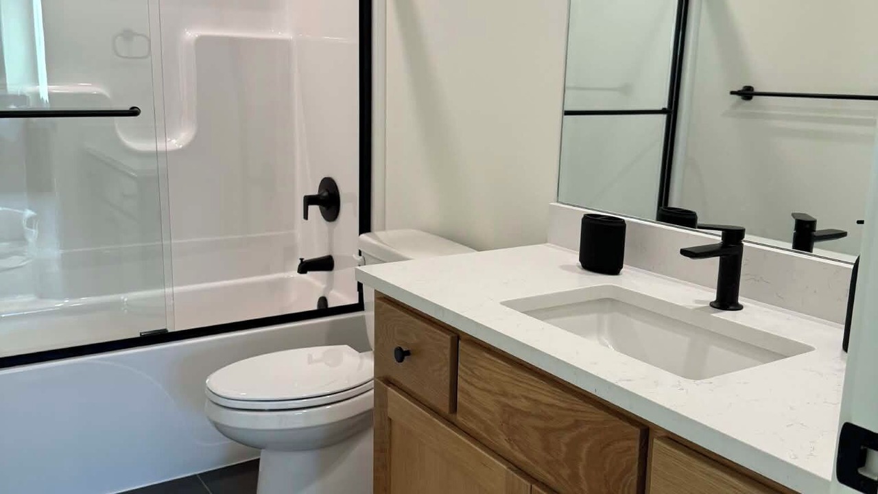 Photo of Bathroom in Valley