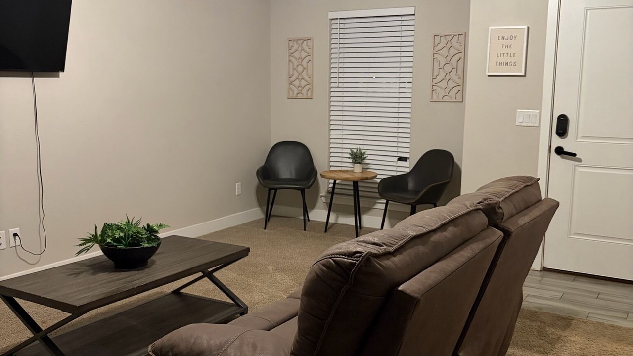 Photo of Livingroom in Midland