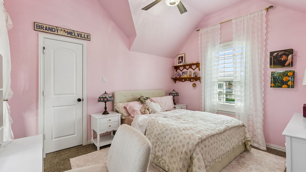 Photo of Bedroom in Lantana