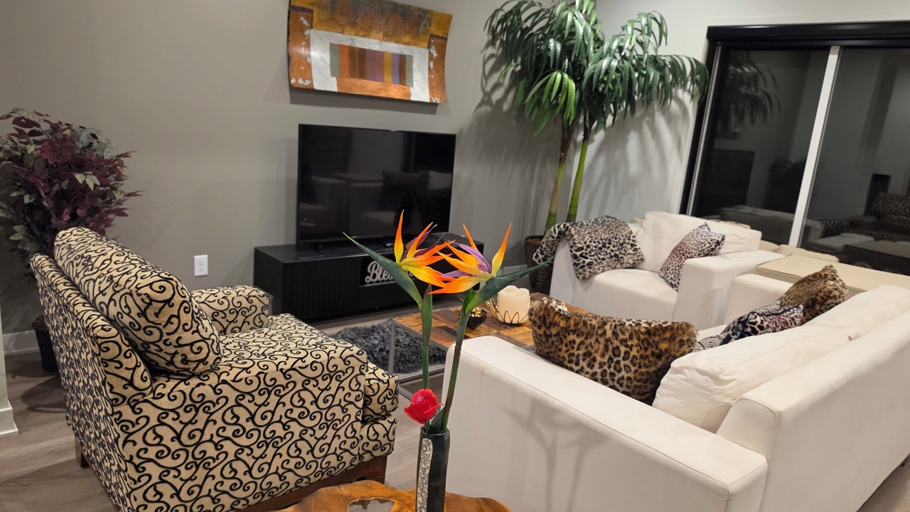 Photo of Livingroom in Lenexa