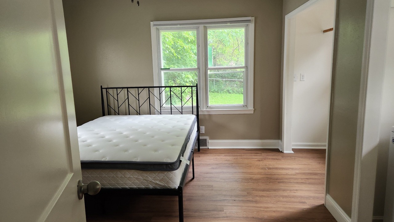 Photo of Bedroom in Greater South Side