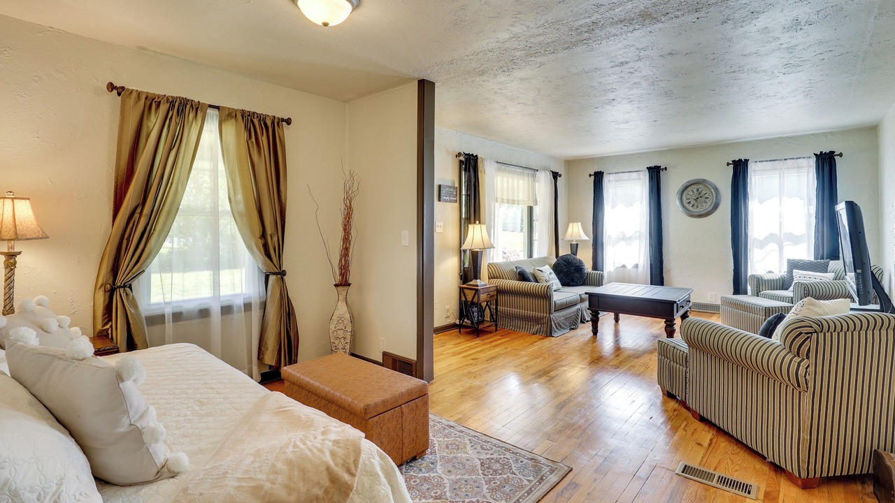 Photo of Bedroom in Pleasant Valley