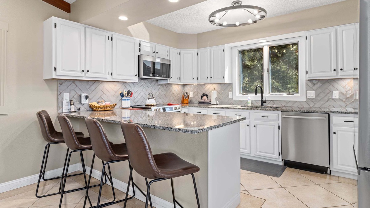 Photo of Kitchen in Windcliff Estates