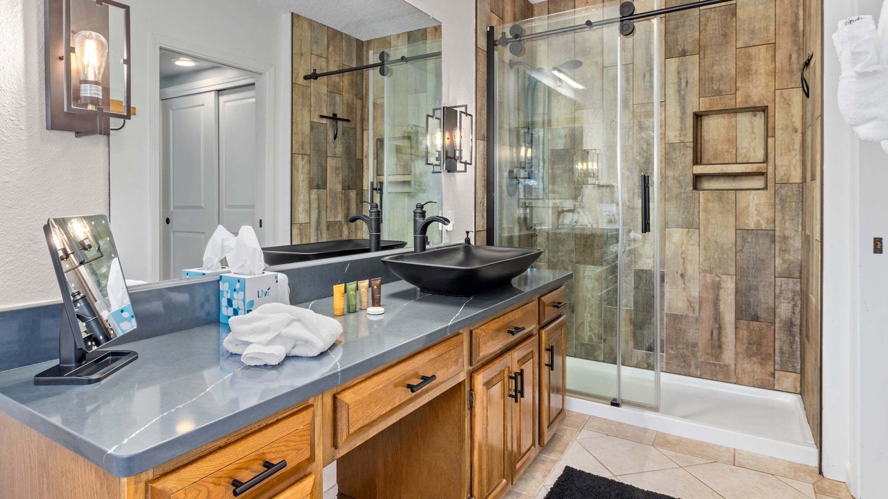 Photo of Bathroom in Windcliff Estates