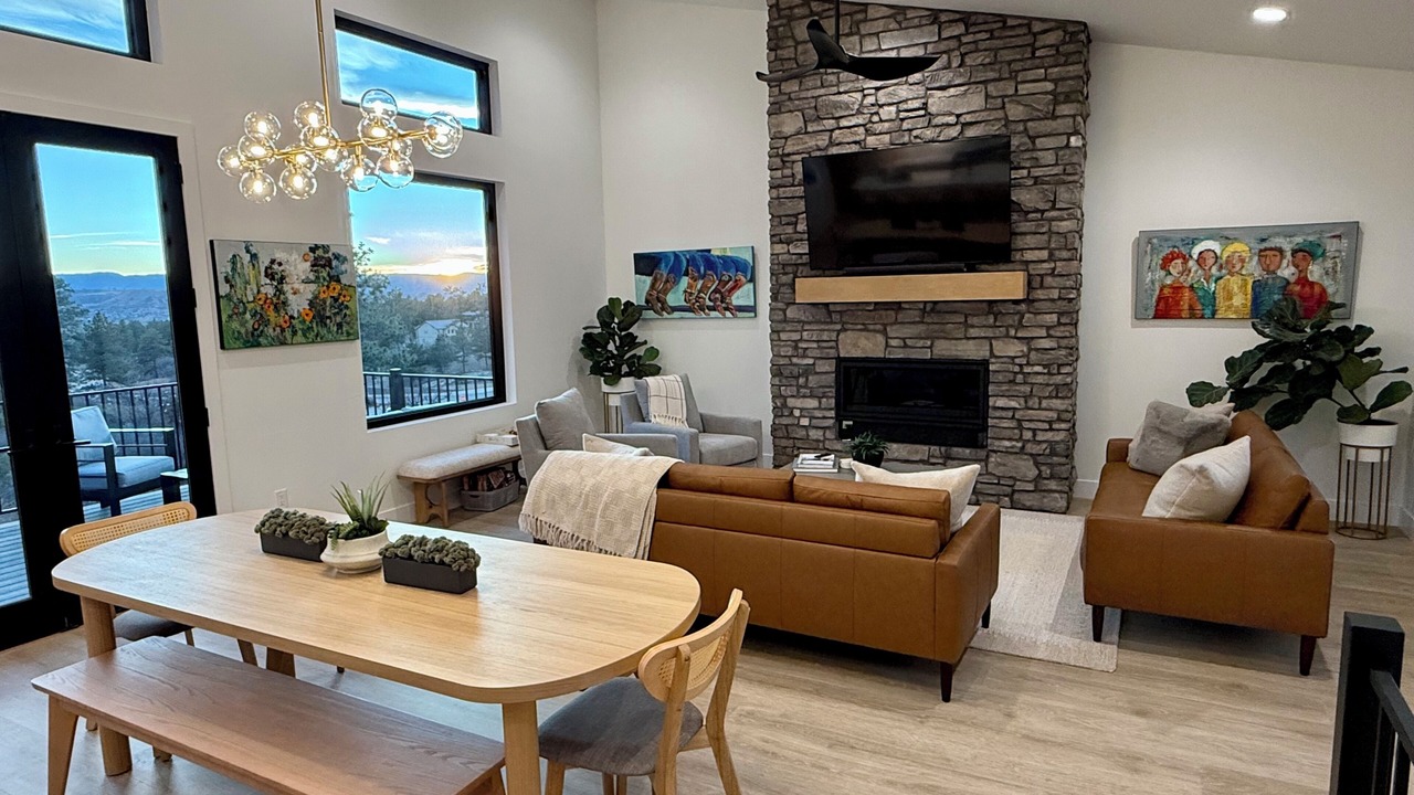 Photo of Livingroom in Castle Rock
