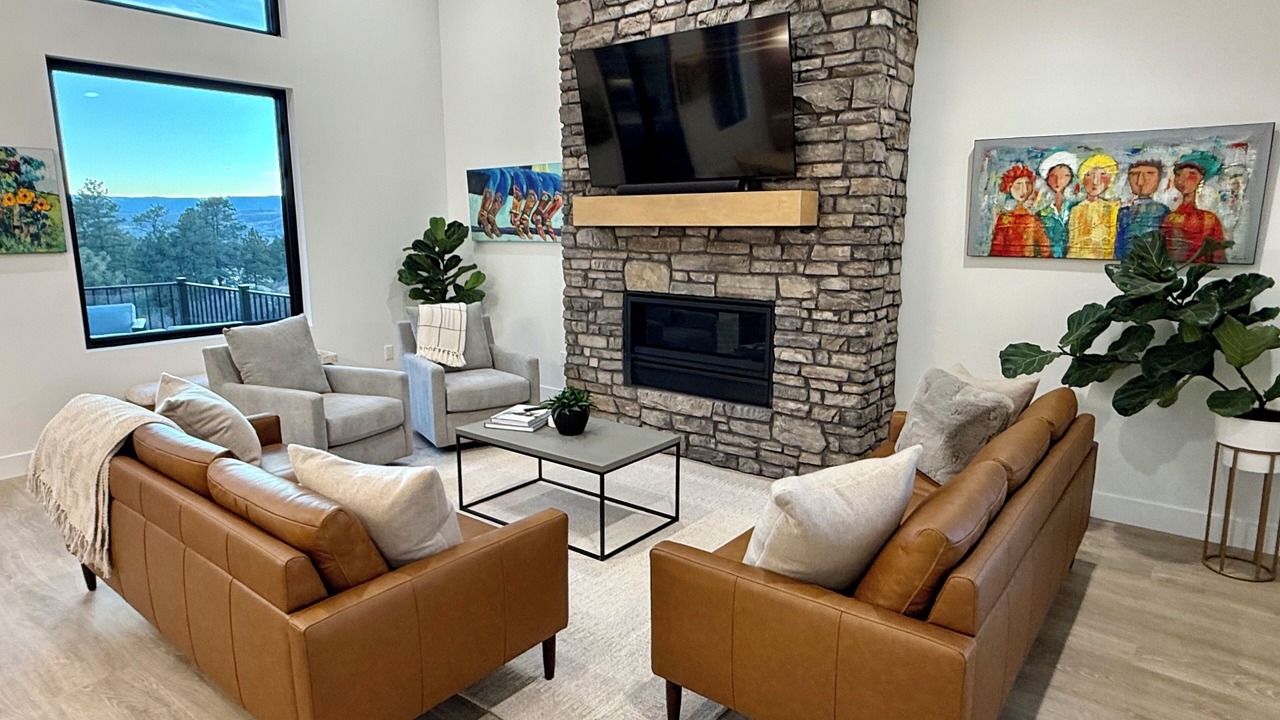 Photo of Livingroom in Castle Rock