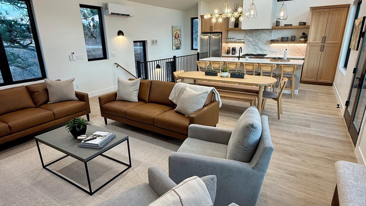 Photo of Livingroom in Castle Rock