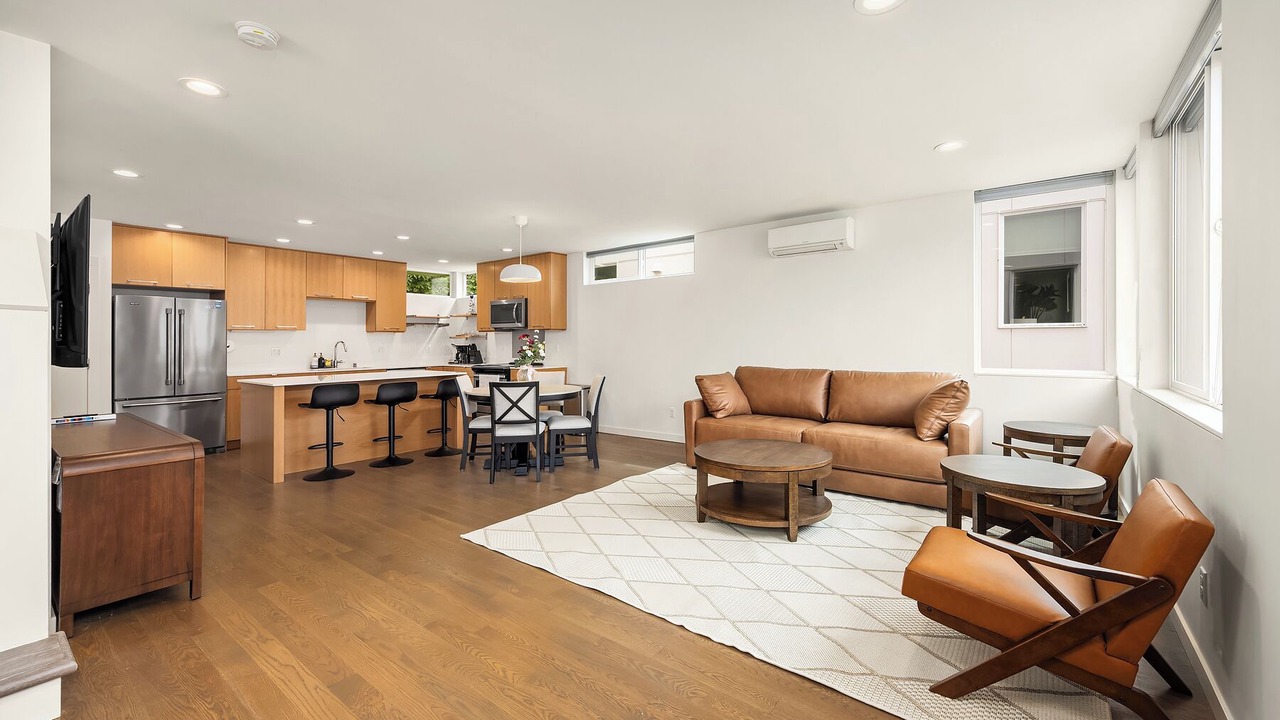 Photo of Livingroom in North Delridge