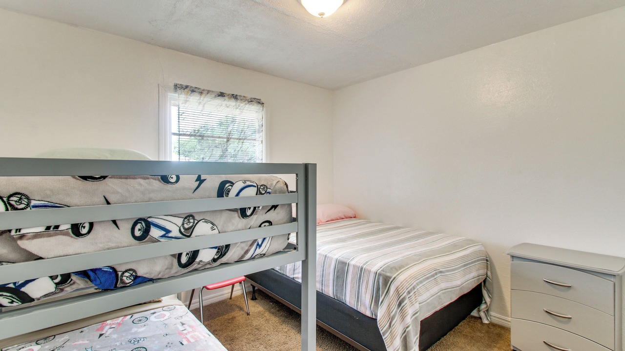 Photo of Bedroom in Lawton