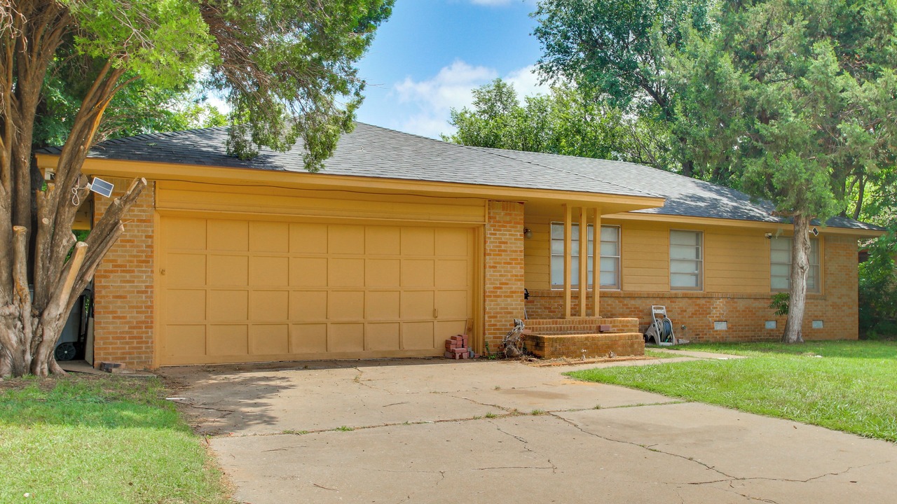 Photo of Outdoor in Lawton