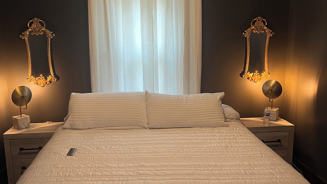 Photo of Bedroom in Aksarben - Elmwood Park