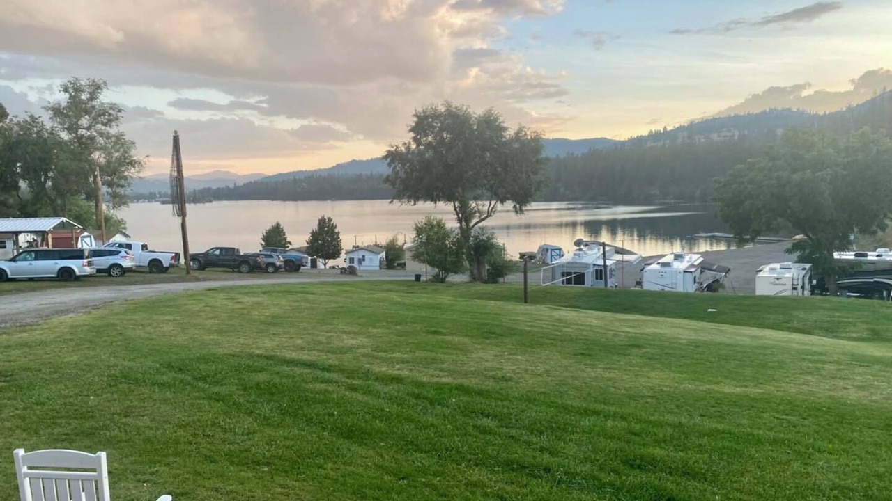 Photo of Outdoor in Republic