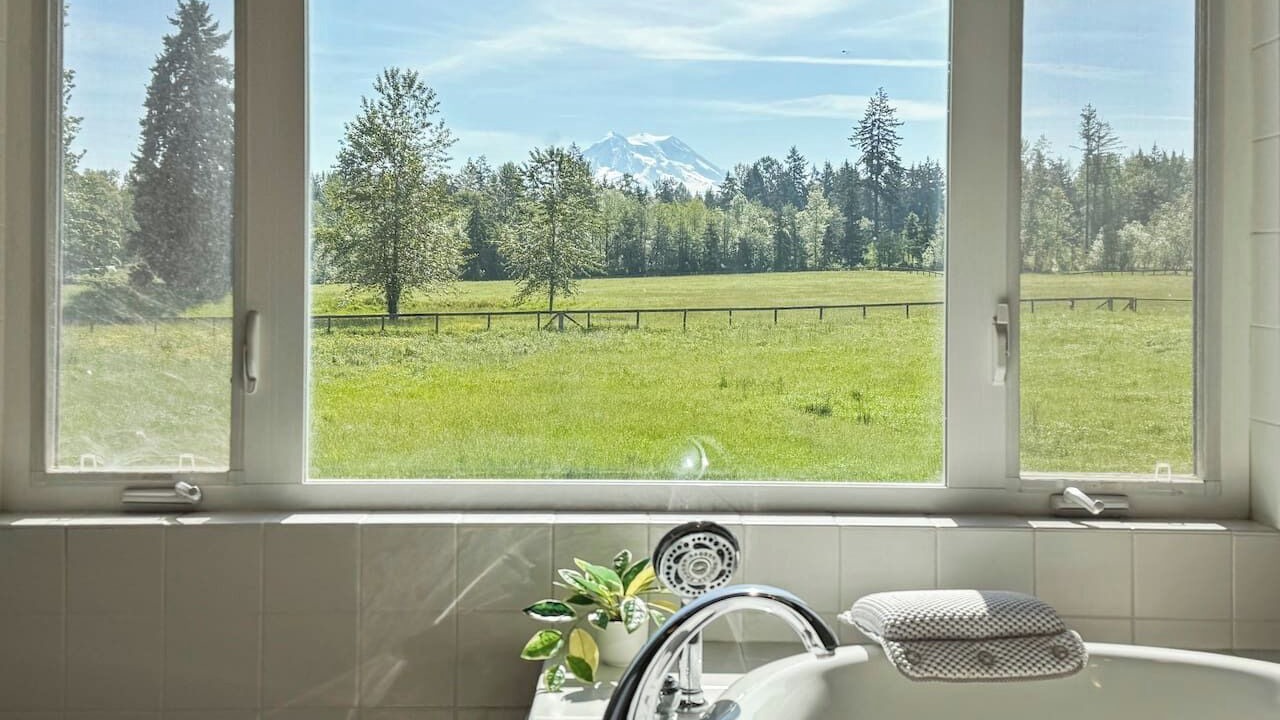 Photo of Bathroom in Eatonville