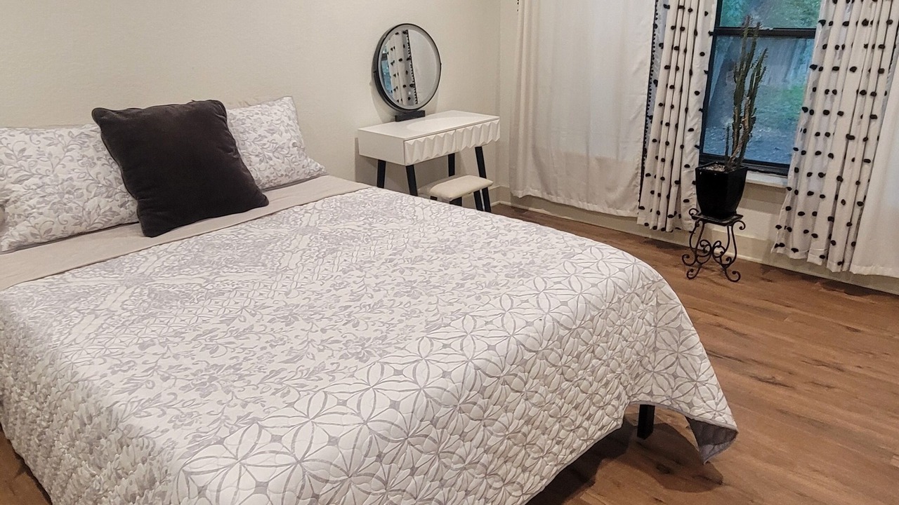 Photo of Bedroom in Stephenville