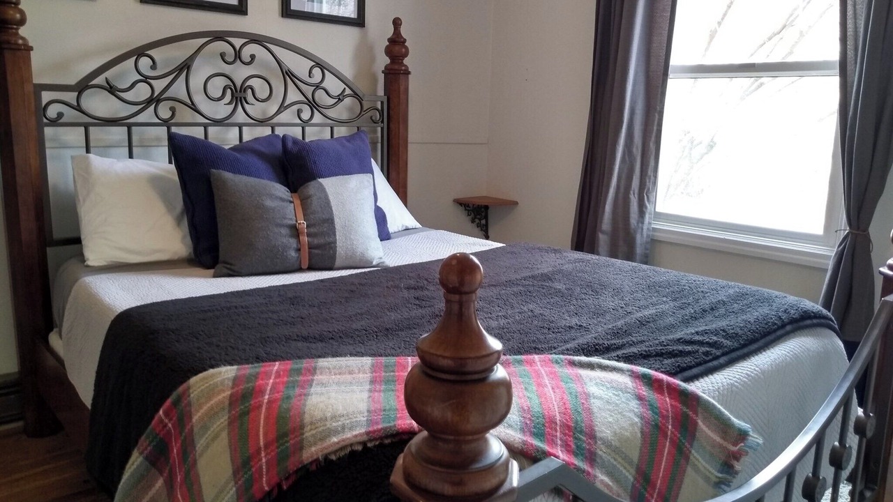 Photo of Bedroom in Huntington