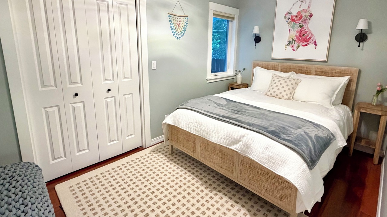 Photo of Bedroom in Freeland