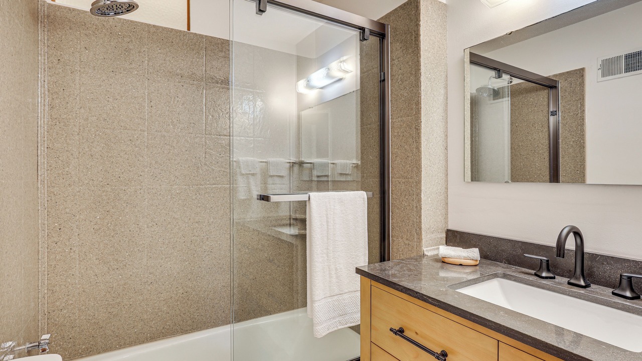 Photo of Bathroom in Shawnee