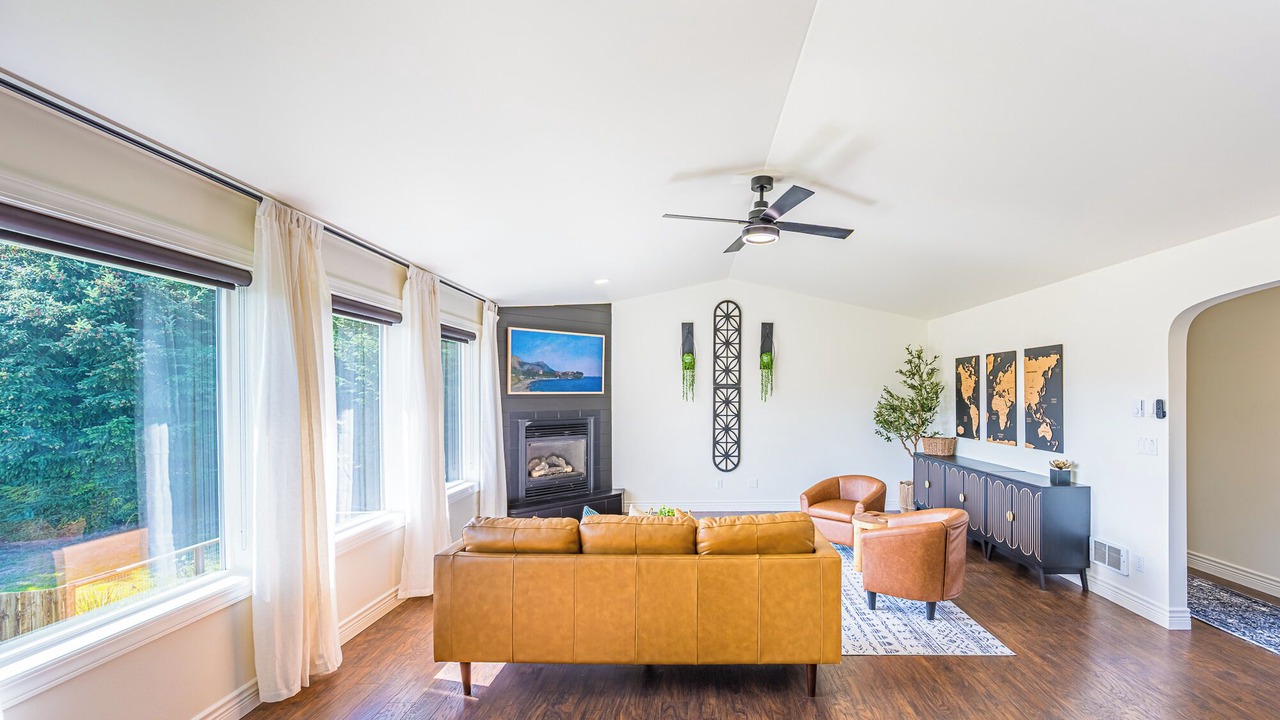 Photo of Livingroom in Sequim