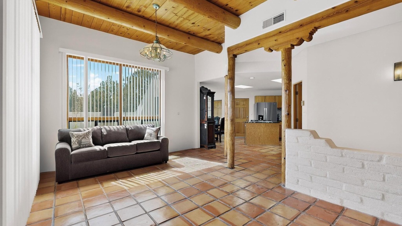 Photo of Livingroom in Placitas